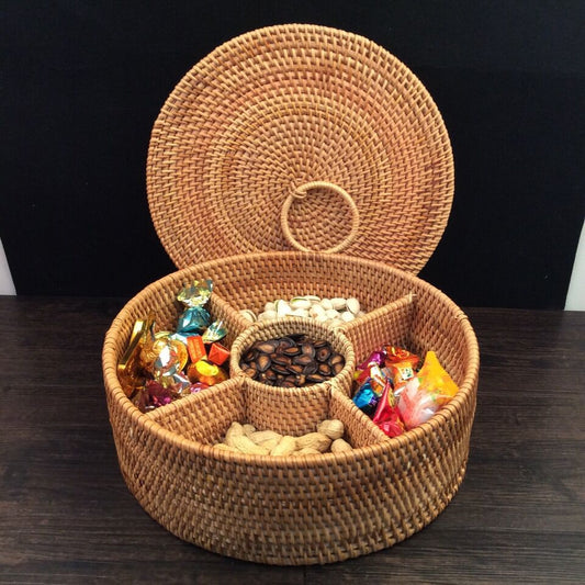 Handwoven Rattan Fruit & Storage Basket – Natural Autumn Style