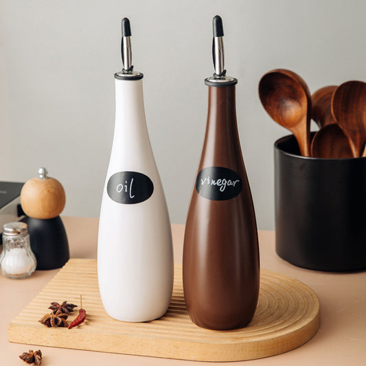 Ceramic Oil Pot with Funnel & Brush – 650ml Sealed Dispenser